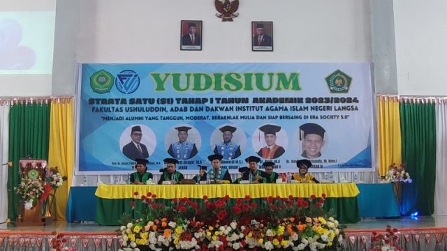 FUAD  mengukuhkan  Strata Satu S1 Tahap I TA. 2023-2024